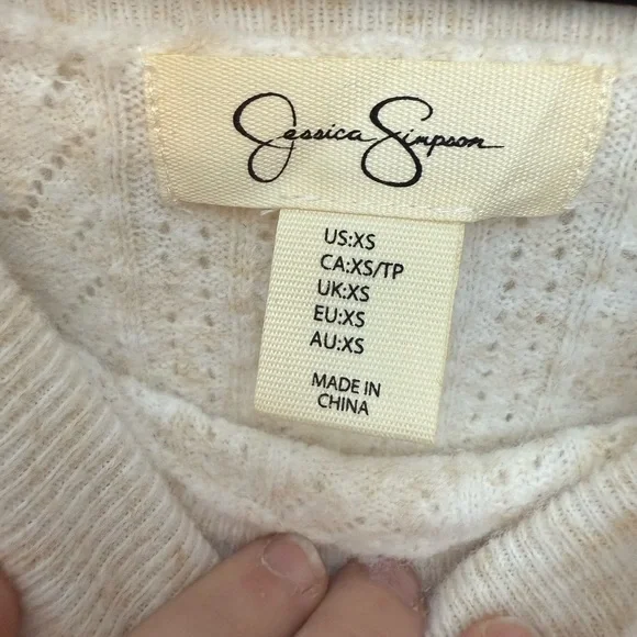 Elegant Cream Sweater super soft - Picture 2 of 4